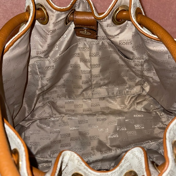 MICHAEL KORS Large Gathered Tote - Picture 5 of 12